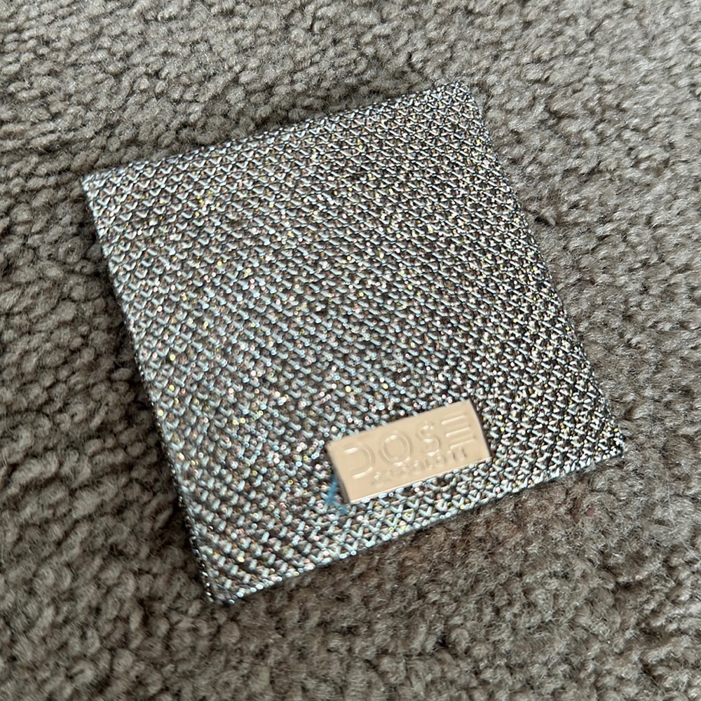 Does of color chasing the sun highlighter